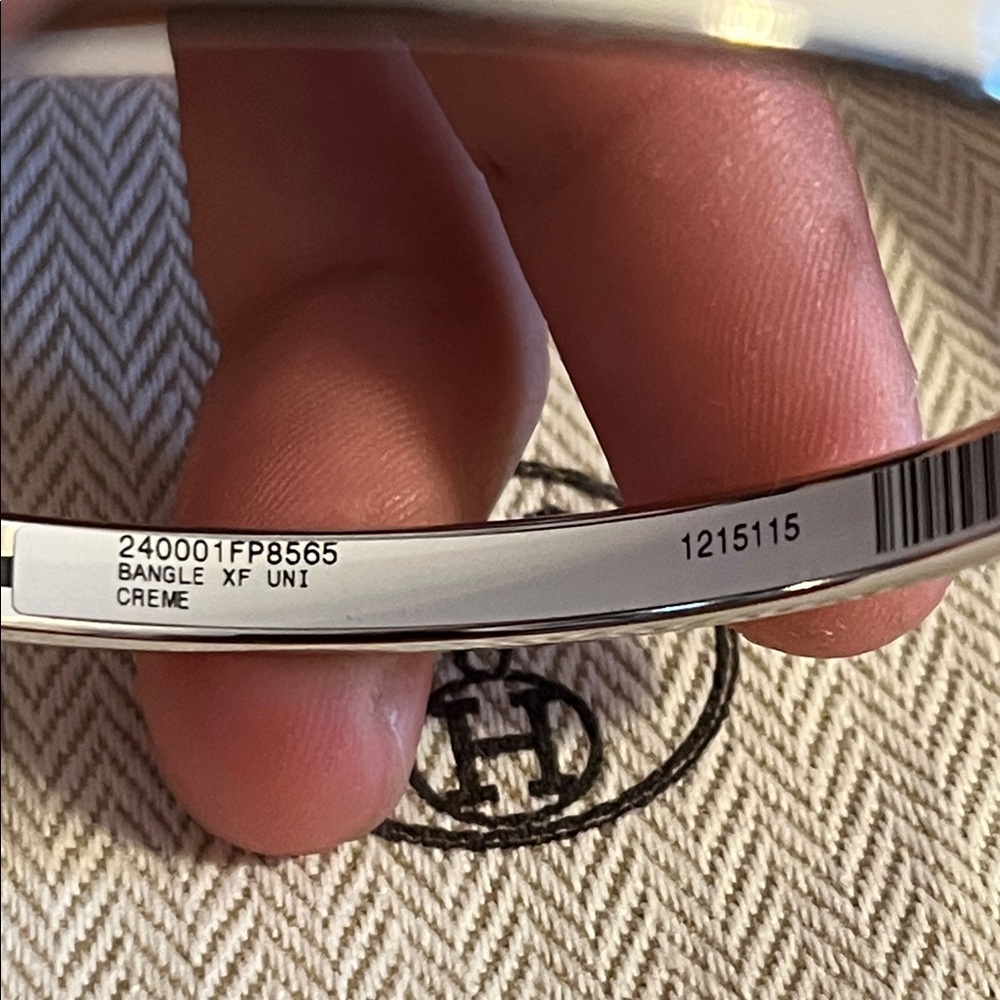 Hermes logo enamel uni bangle bracelet NEW - Picture 6 of 7